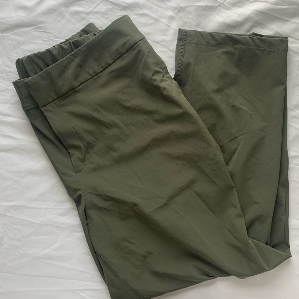 Green Ava and Viv Stretch Pants